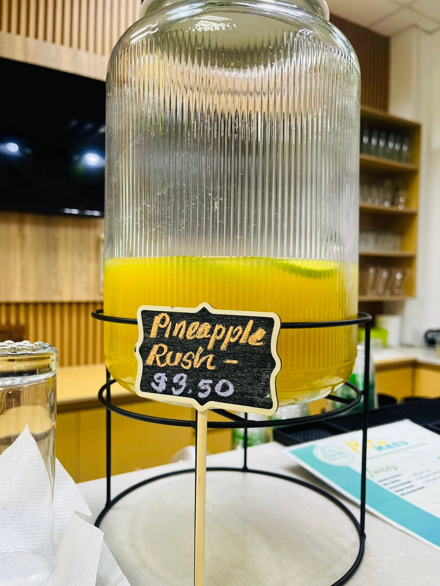 Fresh pineapple juice